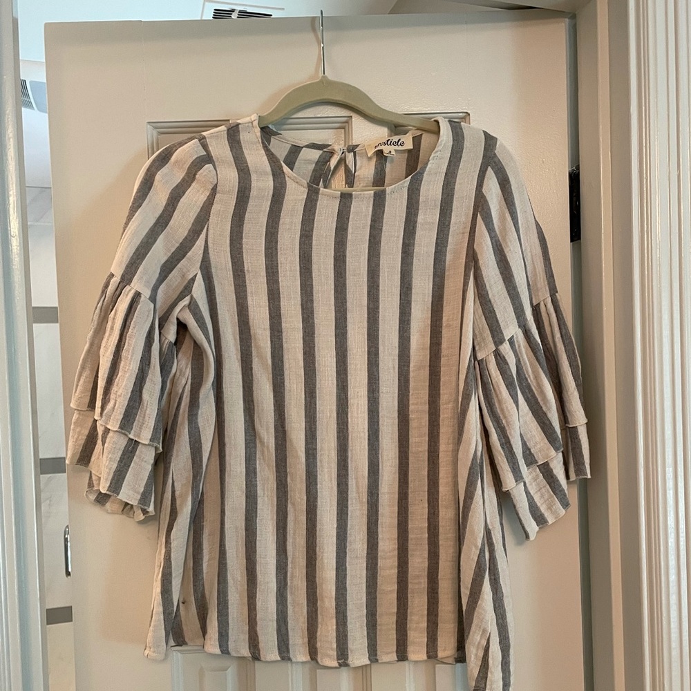 Euc grey and white top